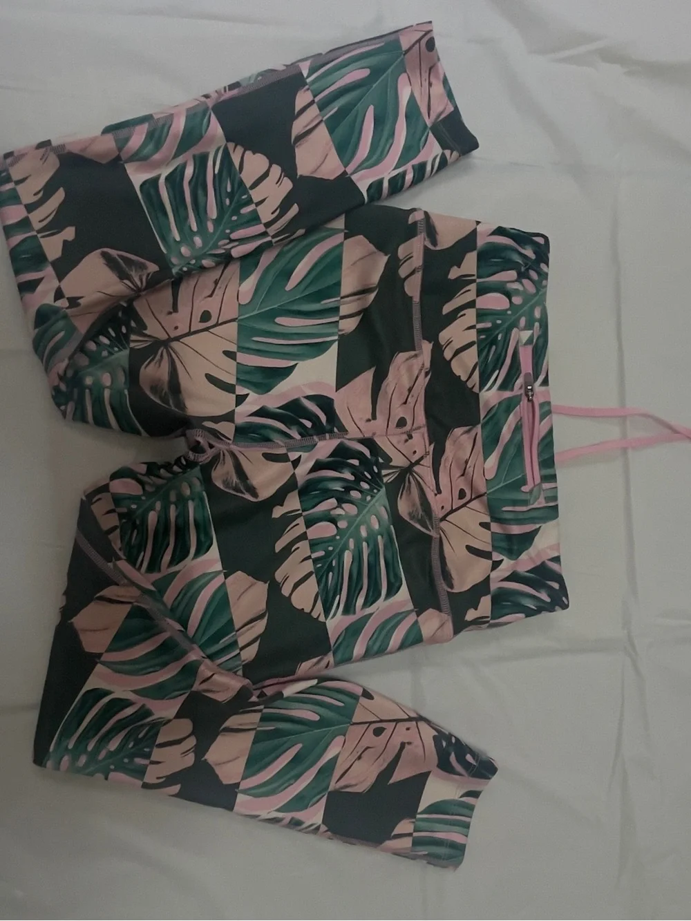 Nike Vibrant Tropical Monstera Print Leggings